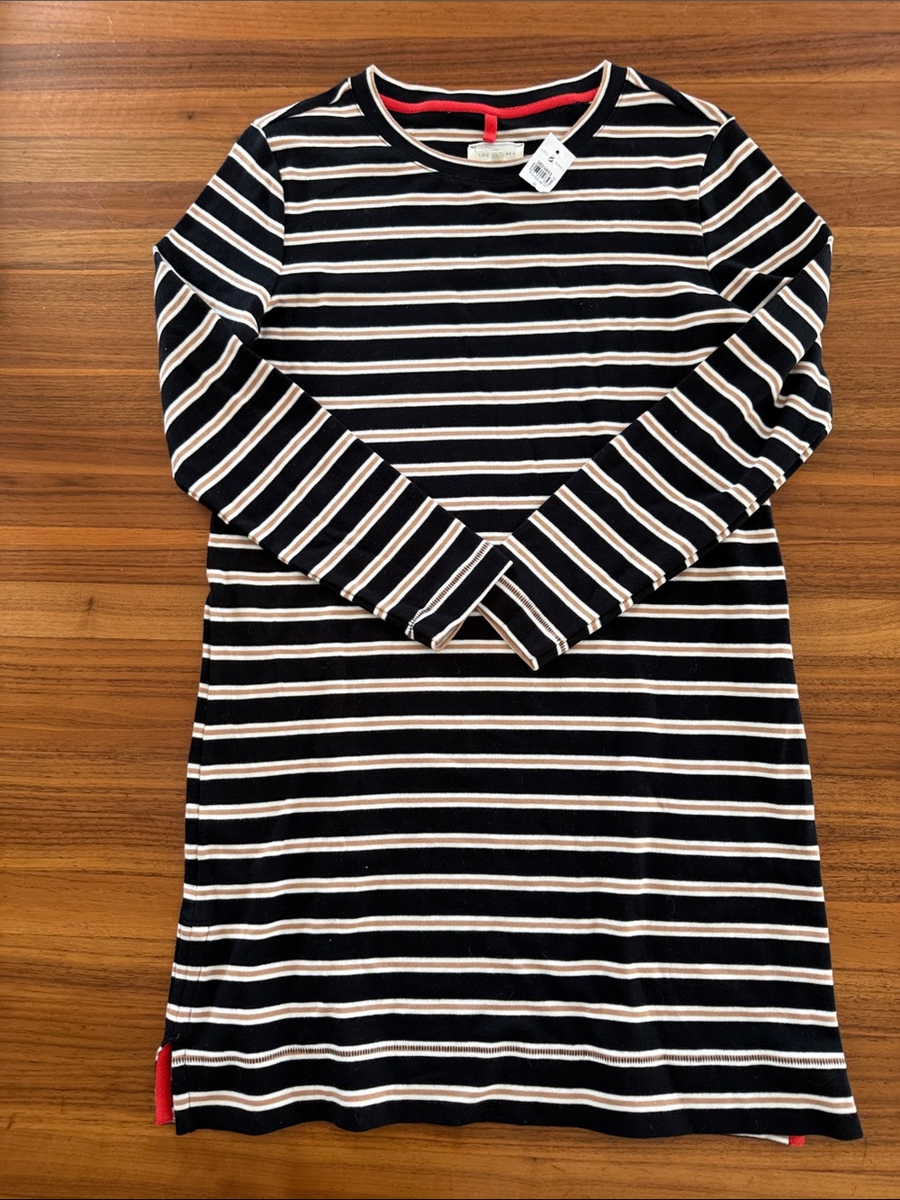 New with tags Lou and grey long sleeve signature soft dress sz M